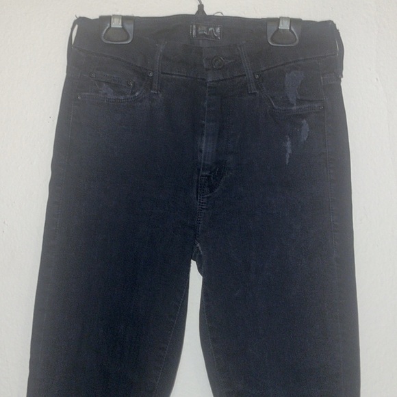 MOTHER JEANS STRETCH DESTROYED EUC THE LOOKER ANKLE FRAY IN GUILTY AS SIN 25 - Picture 3 of 8